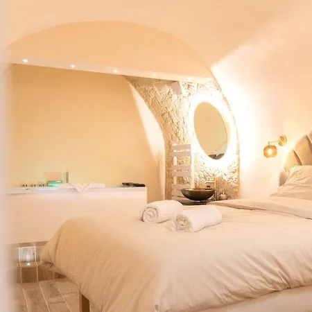 Apartment Luxury Room, Parking, Wifi, Jacuzzi, Balneo *