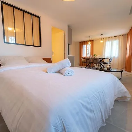 Apartment Luxury Room, Parking, Wifi, Jacuzzi, Balneo *